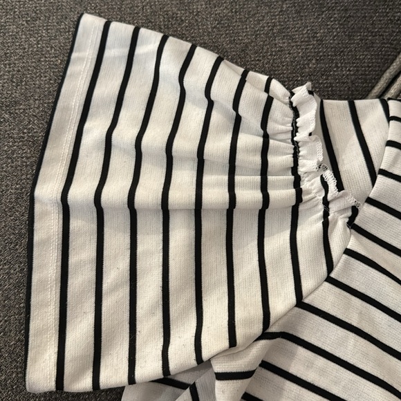Stripes Stella & Dot Short Sleeved Top (ruffle sleeves) - Picture 2 of 3